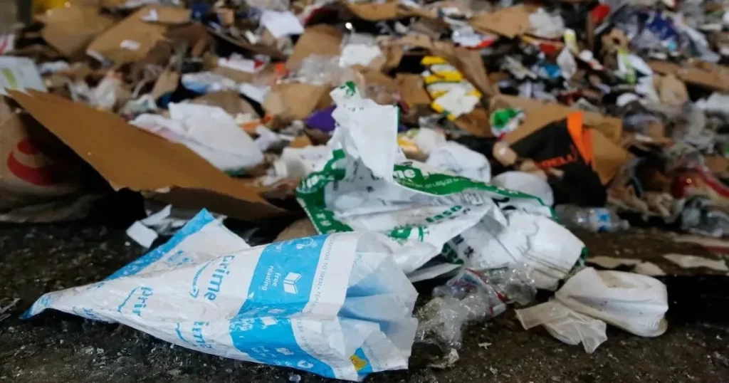 دولت آمریکا پروژه تدریجی حذف پلاستیک‌های یکبار مصرف را آغاز می‌کند